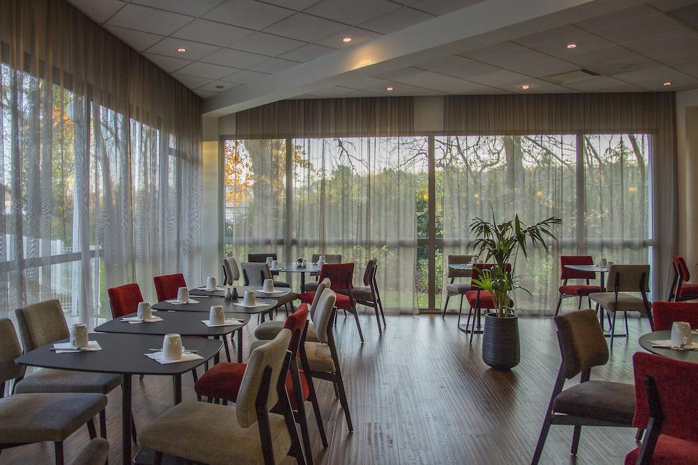 Oceania Quimper Hotel Bagian luar foto