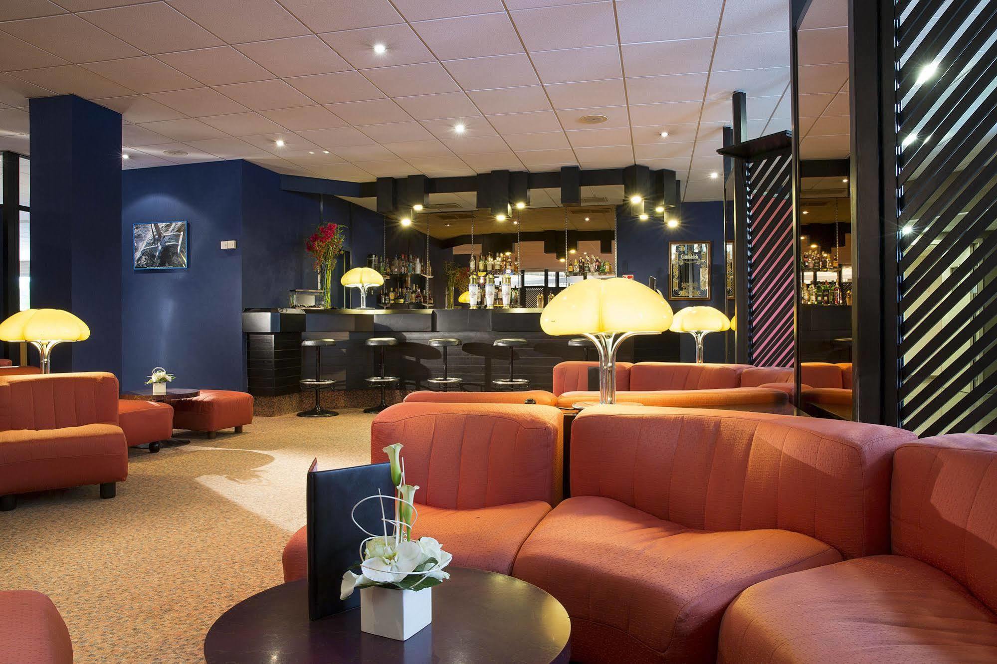 Oceania Quimper Hotel Bagian luar foto